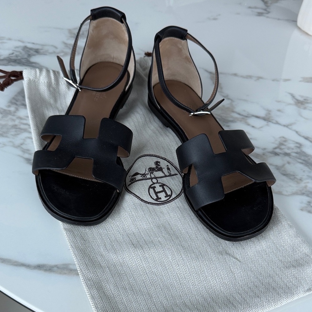 Hermes authentic Santorini Black Sandals for Women